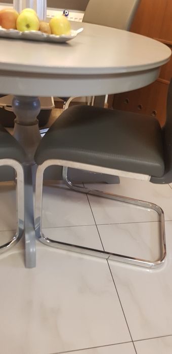 Krzesła 4x ekoskóra na płozach chrom bardzo wygodne 1/2 ceny tanio