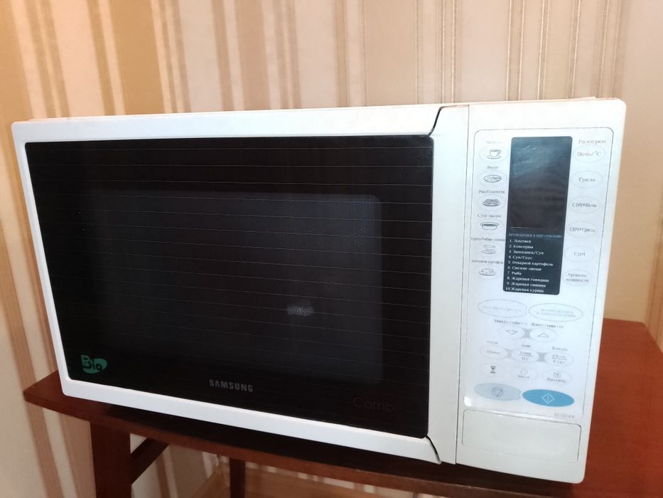 Мікрохвильова піч SAMSUNG