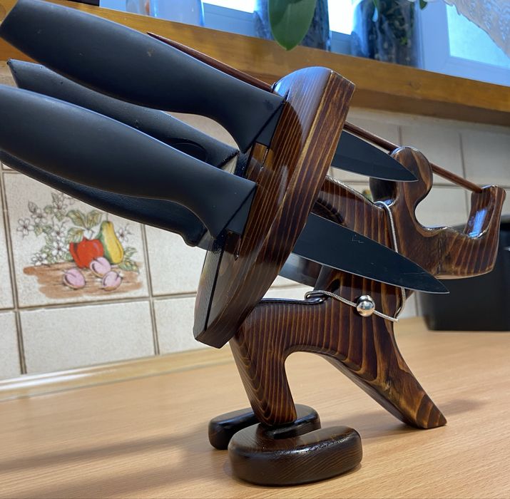 Uchwyt na noże, Stojak na noże