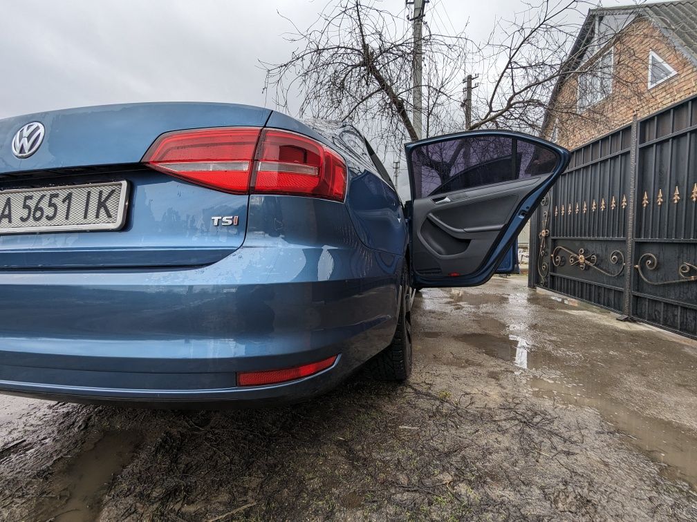 volkswagen jetta 6 1,4 tsi (150к.с)