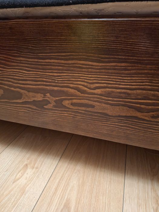 Łoże do sypialni z materacem