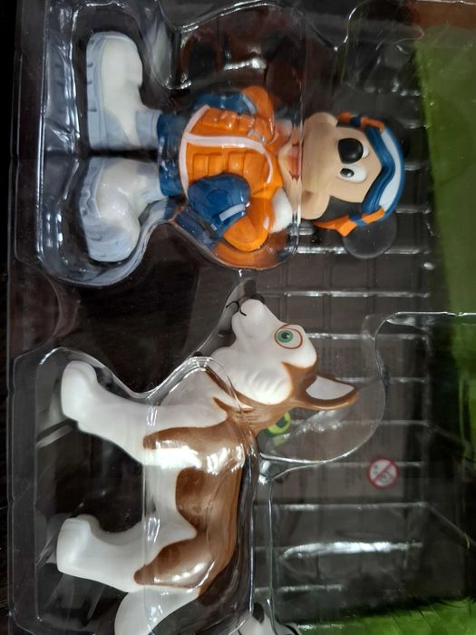 Zabawka Disney Myszka Miki+zaprzęg z psami hasky