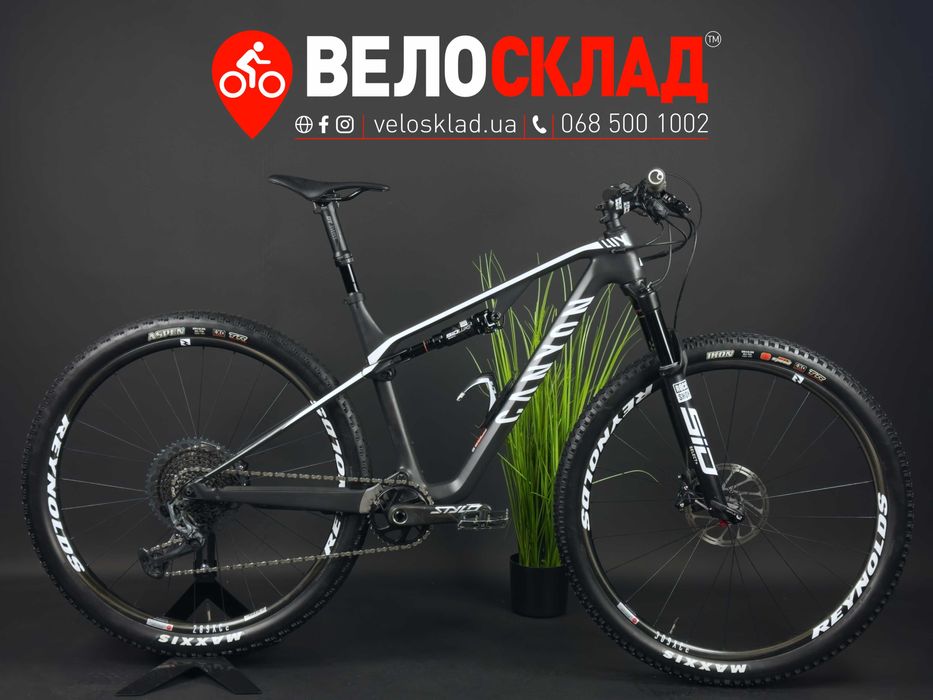 Карбоновий двопідвіс Canyon Lux
