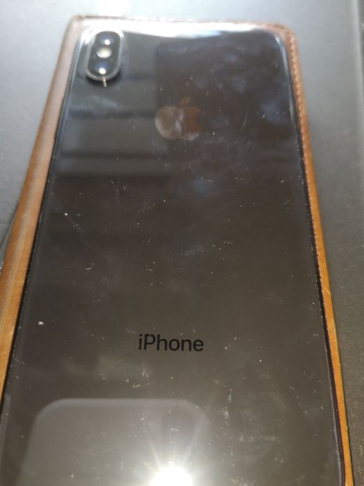 Продам экран для iPhone X 9.5/10 оригинал, корпус оригинал 10/10 камер