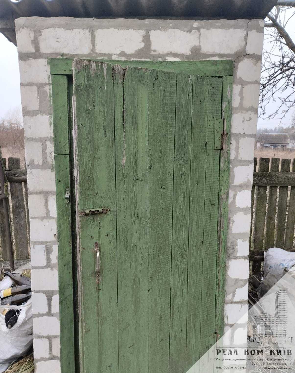 Велика територія з будинком, с. Івниця! 35 км до міста Житомир