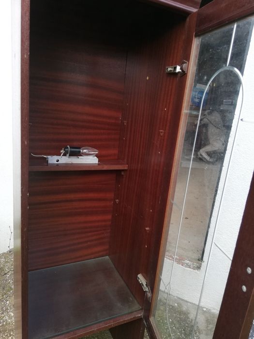 escrevaninha vintage/Cristaleira.