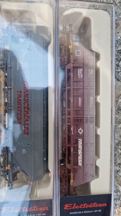 Vagons e cisternas do cimento saltra e tranfesa  novas raras.