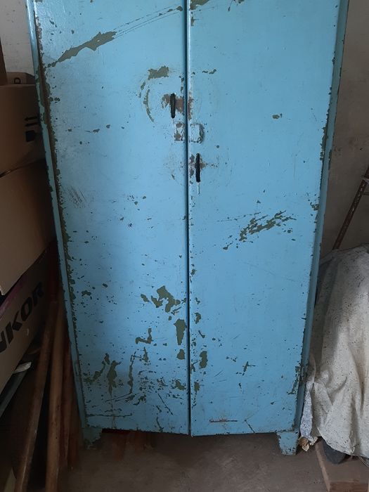 Продам Красивый Шкаф металлический