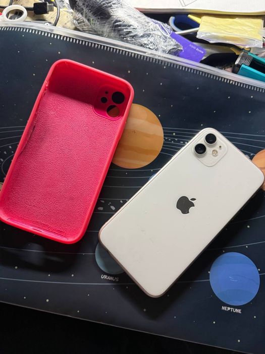 Продам 11 айфон