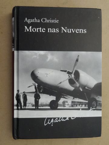 Morte nas Nuvens de Agatha Christie