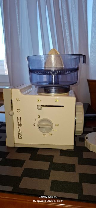 Кухонныый комбайн " Мрия 2 "