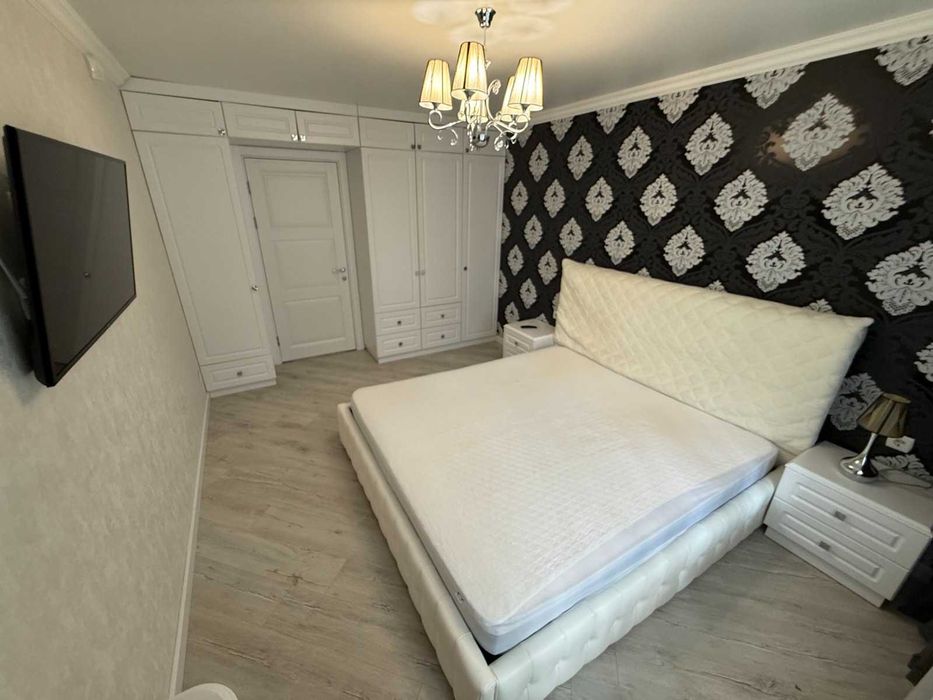 Трикімнатна квартира. Центр міста. ІНДИВІДУАЛЬНЕ опалення‼️