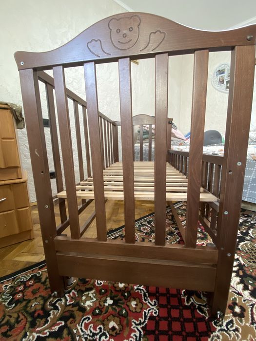 Дитяче ліжечко з матрасом та бортиками