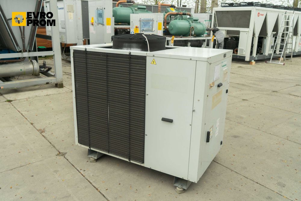 Чіллер / Чиллер RHOSS TCAEY133 33.8 кВт.  Охолоджувач рідини.