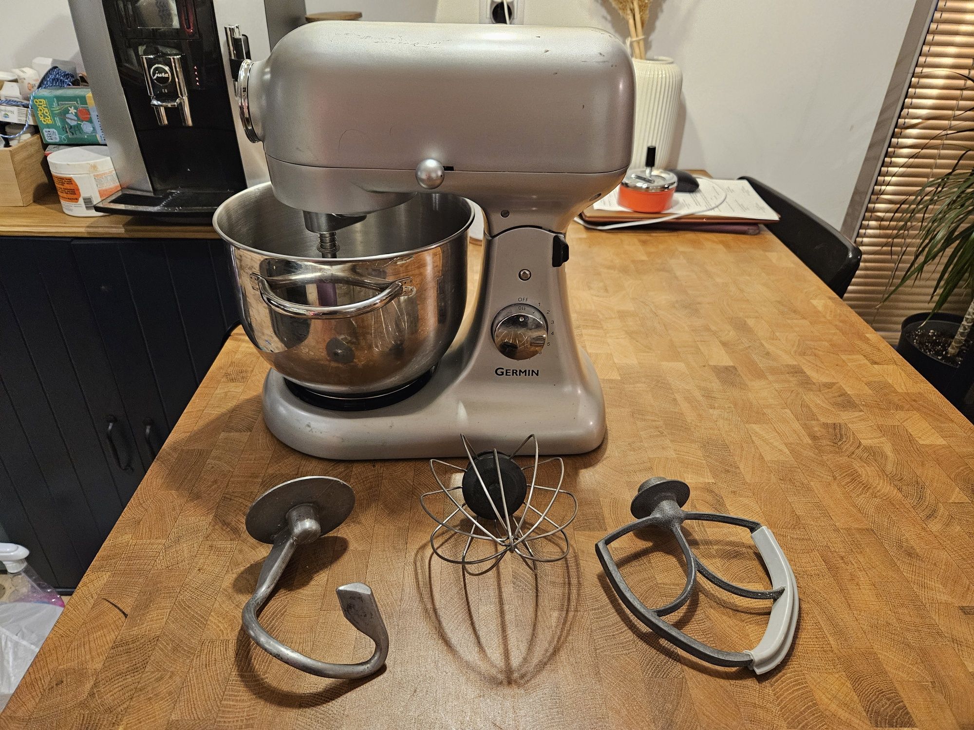 Robot kuchenny planetarny mixser