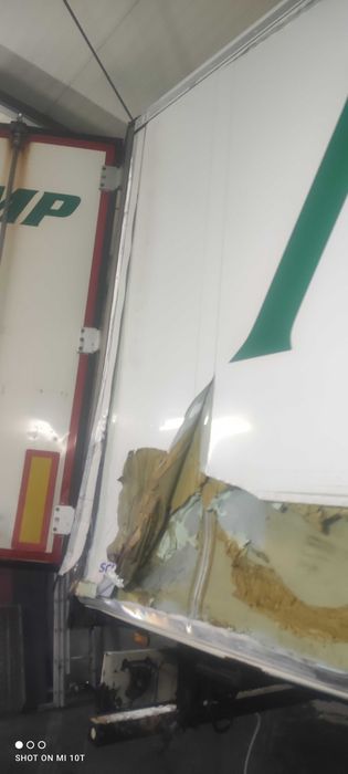 Naprawy powypadkowe naczep chłodni , izoterm Schmitz oraz Krone