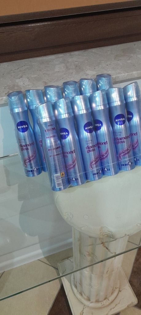 Lakier do wlosow NIVEA