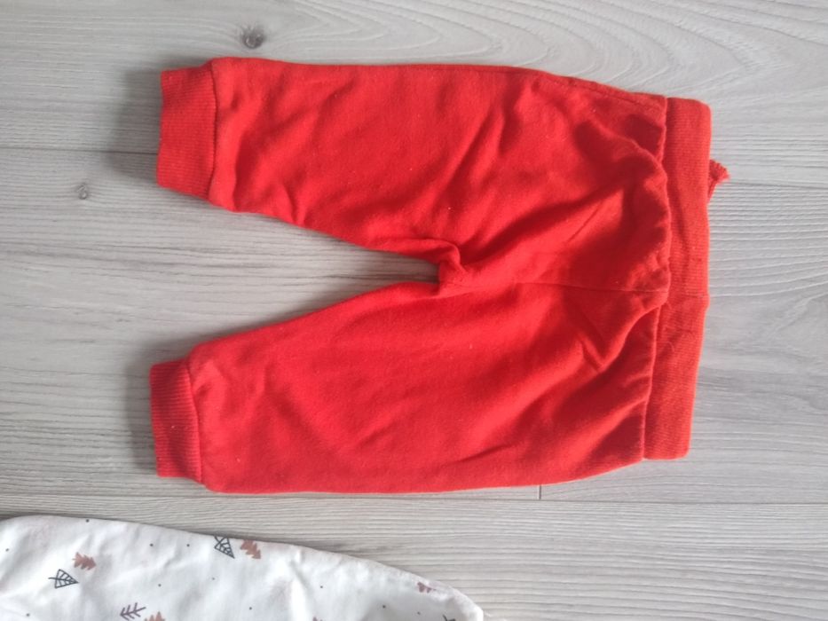 Zestaw dwóch par dresów niemowlęcych 68 cm Mickey Mouse unisex