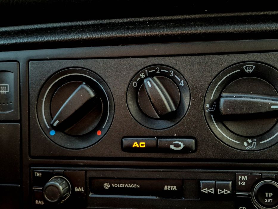 VW Passat 1.9TDI com AC a funcionar