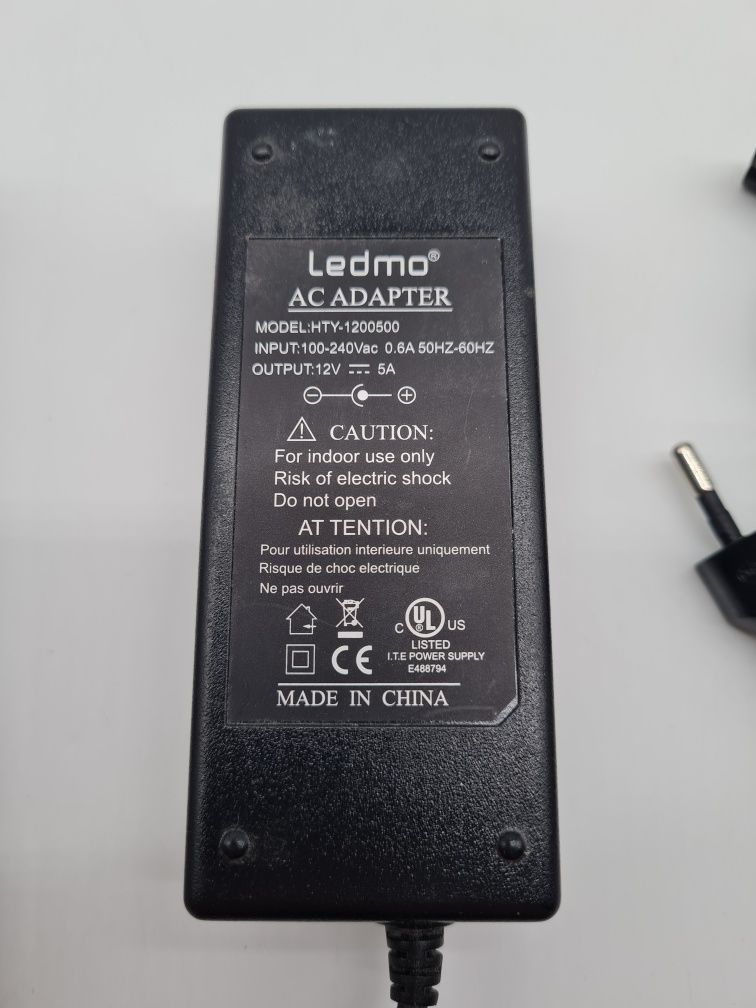 Zasilacz Ledmo HTY-1200, 12V 5A do taśmy LED