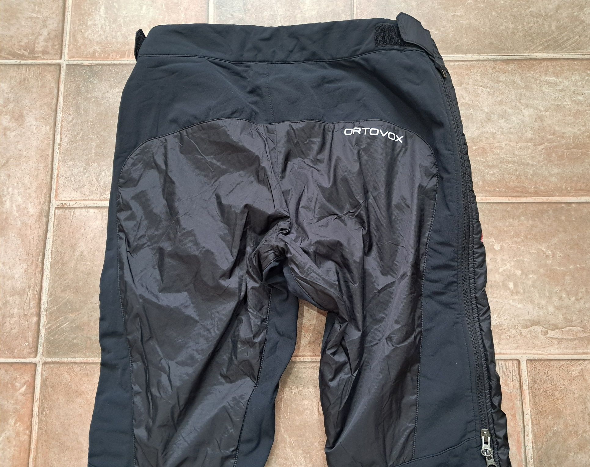 Трекінгові гібрідні штани Ortovox Merino Insade
