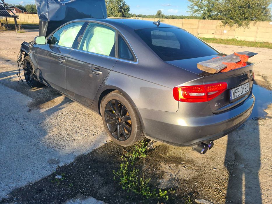Audi a4 b8 2013r 2.0TFSI quattro po wypadku na części