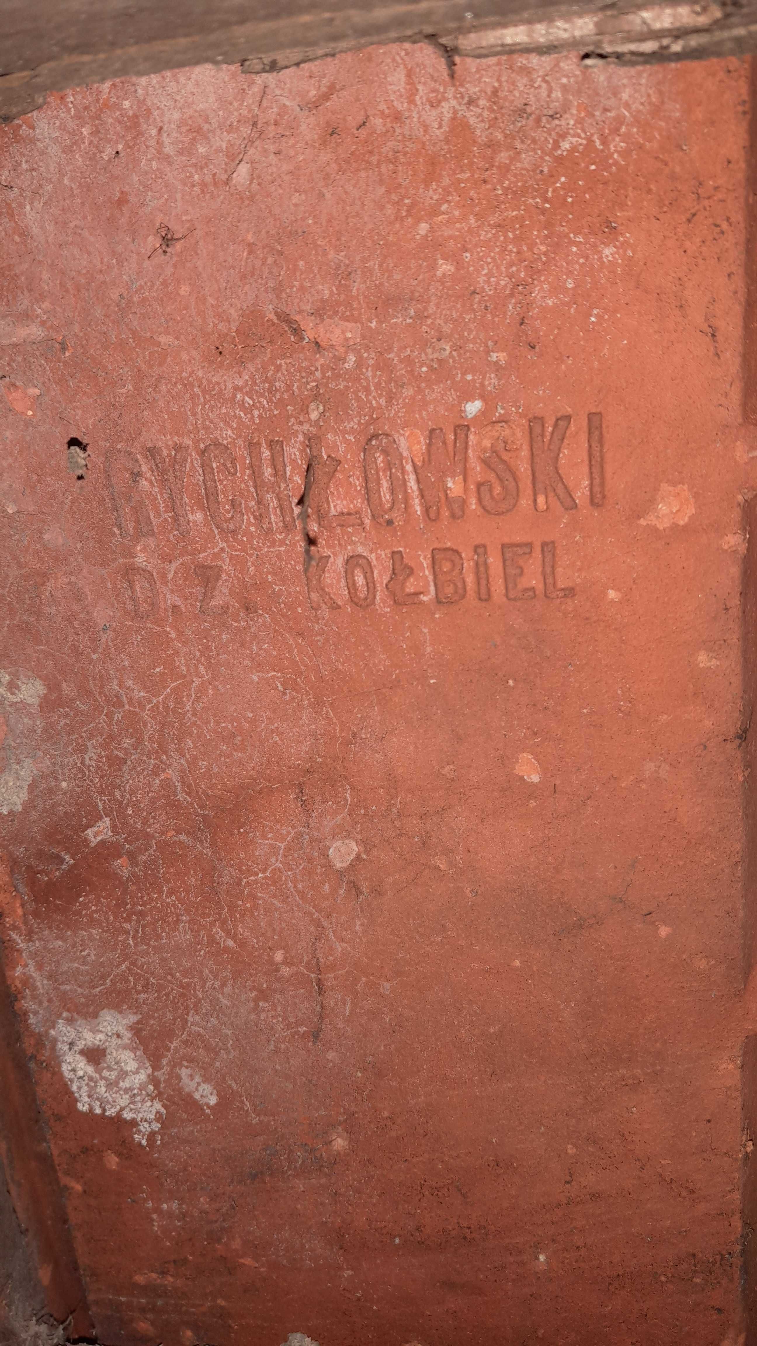 Stara dachówka RYCHŁOWSKI KOŁBIEL w bardo dobrym stanie
