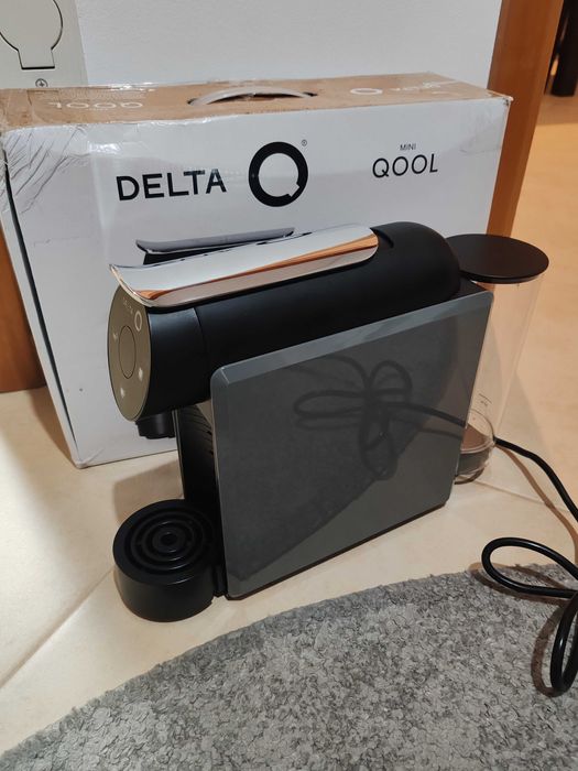 Máquina de Café DELTA Q Mini Qool - Cápsulas - Nova/Fatura/Garantia
