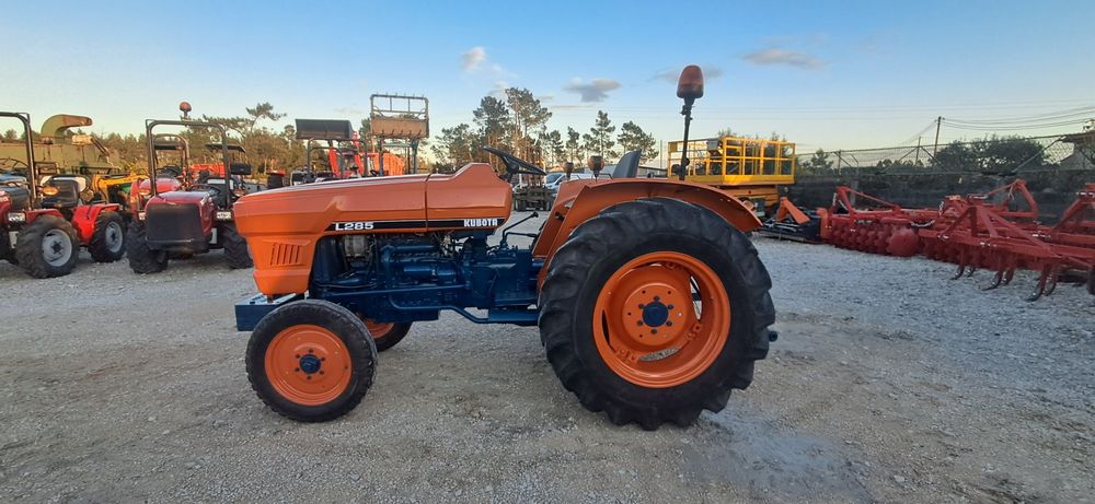 Tractor/Trator Kubota L285