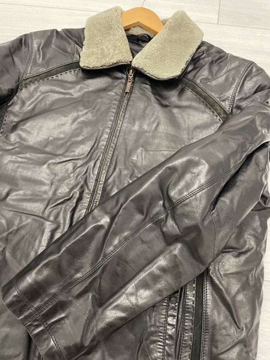 Шкіряна чоловіча куртка