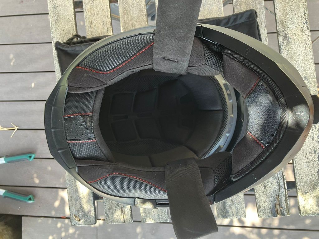 2 capacetes + carregador bateria