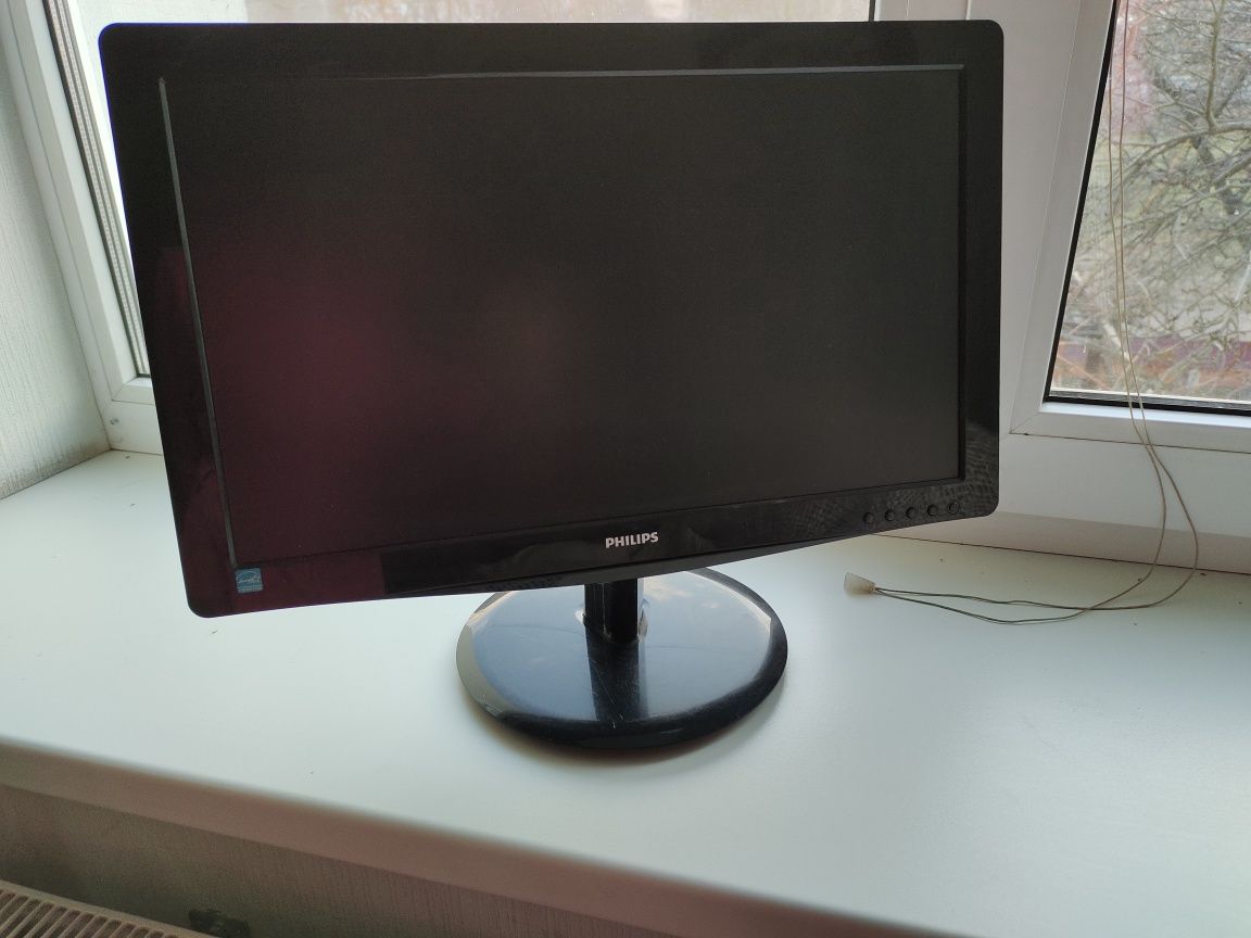 Монитор 18.5" Philips 196V3LSB/00