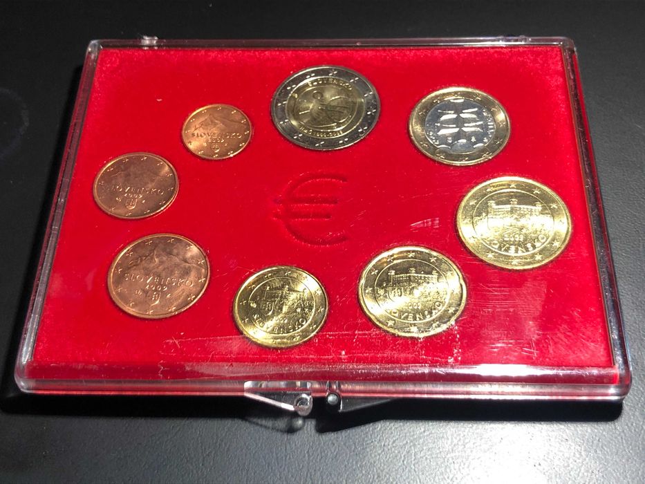 Set Anual Eslováquia 2009 UNC Estojo - Inclui 2€ 10 Anos UEM
