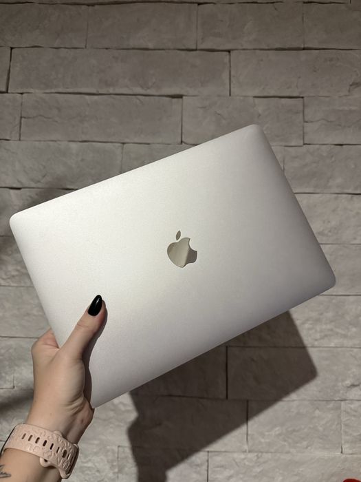 Macbook 13 Pro 2020 i5 512gb