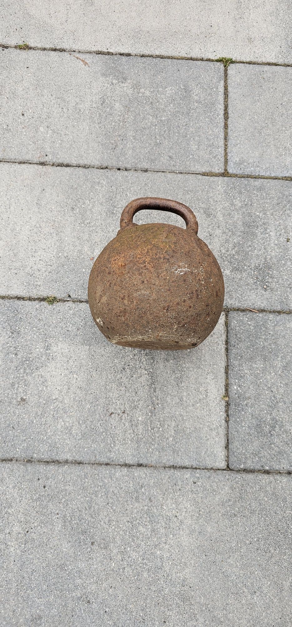 Zabytkowy  kettlebell odważnik kula 25 Kg