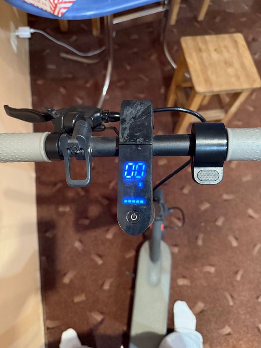 Электро самокат Xiamomi m365