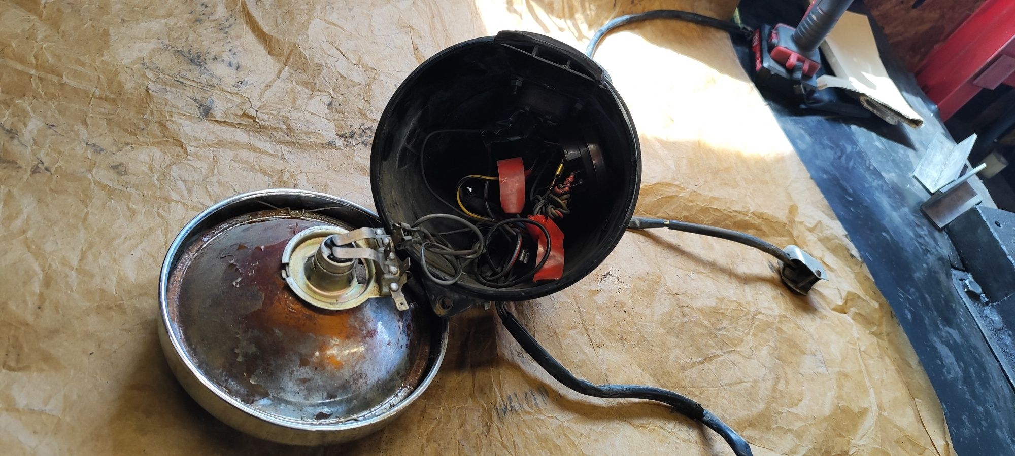 Lampa WSK 125 kompletna licznik stacyjka szkło ramka odblask WSK 175