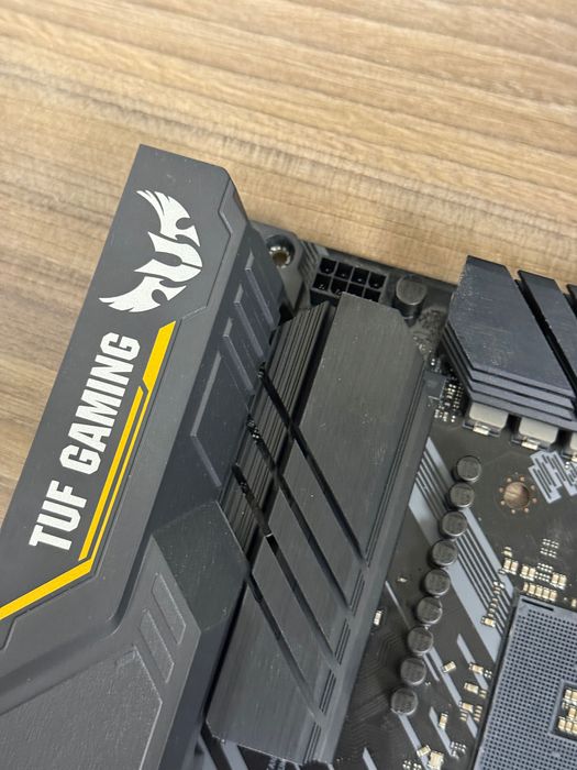 Материнська плата Asus TUF Gaming B450-Plus II не стартує