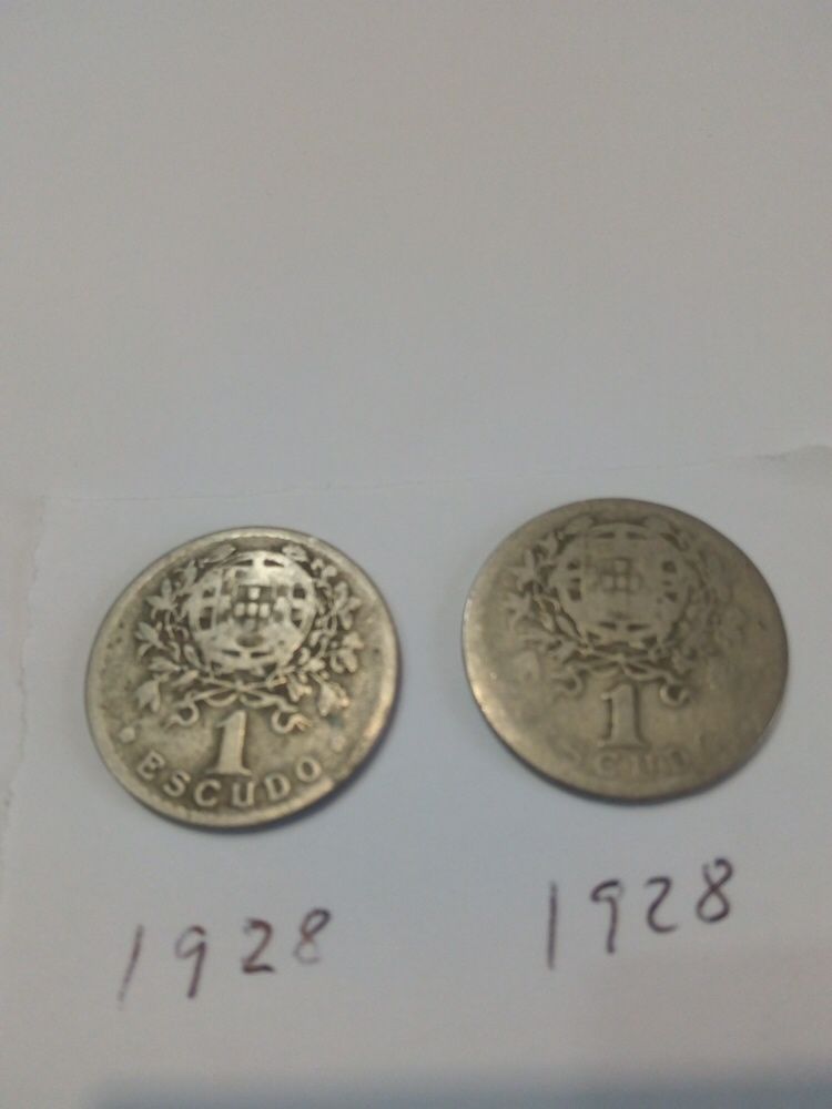 Moedas 1 escudo e 50 centavos