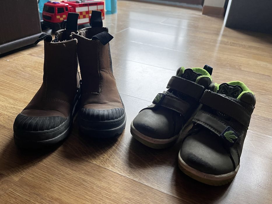 Dwie pary butów 26 dla chłopca