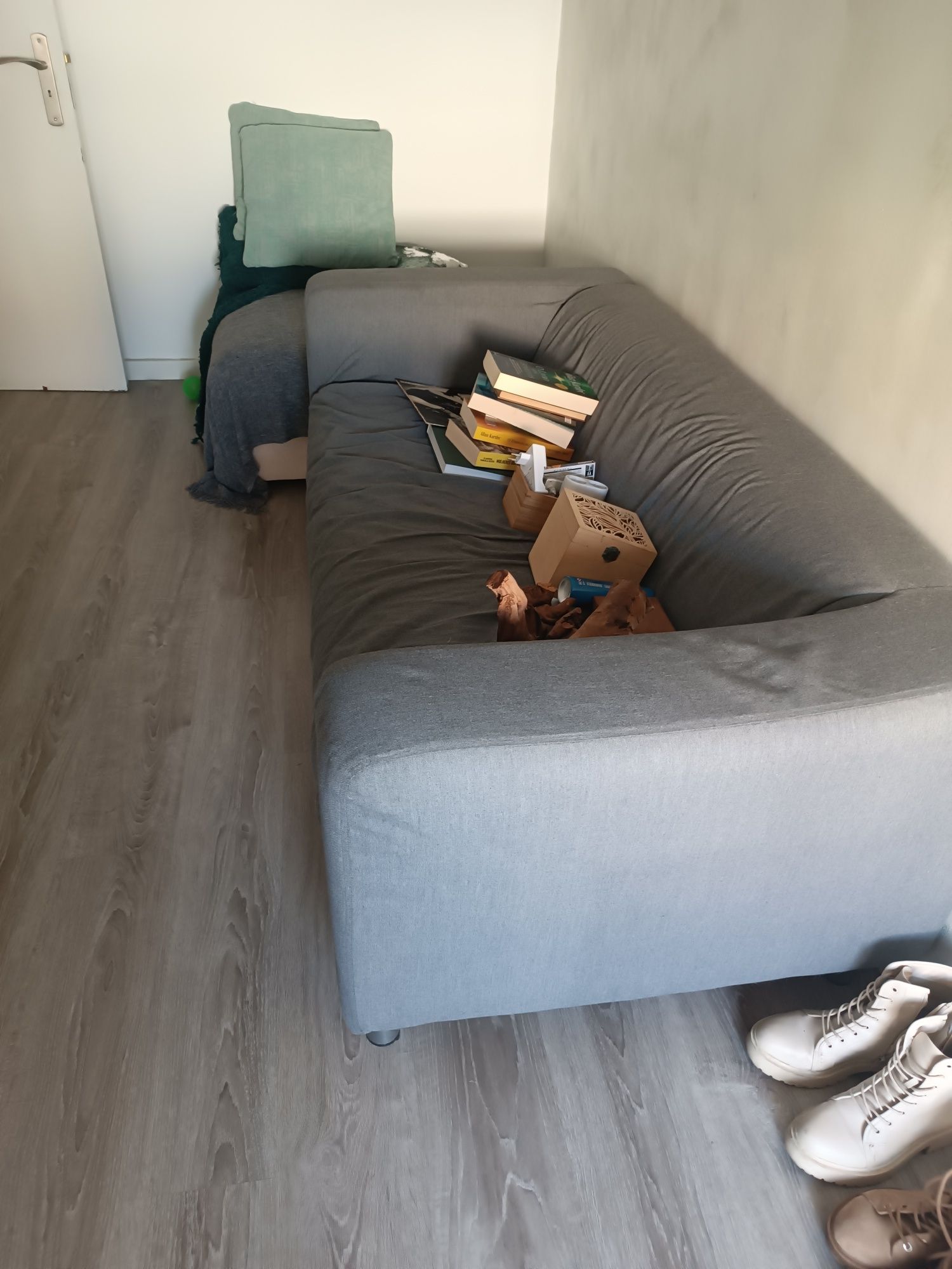 Sofá e pufes  quadrado semi novo IKEA
