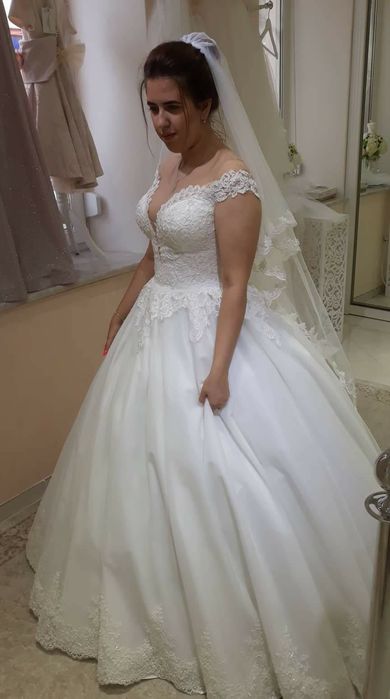 Весільне плаття