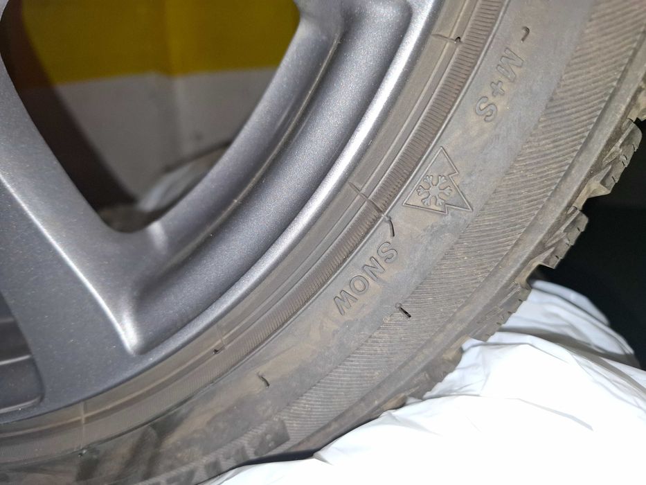 Jantes Abarth com pneus de neve novos