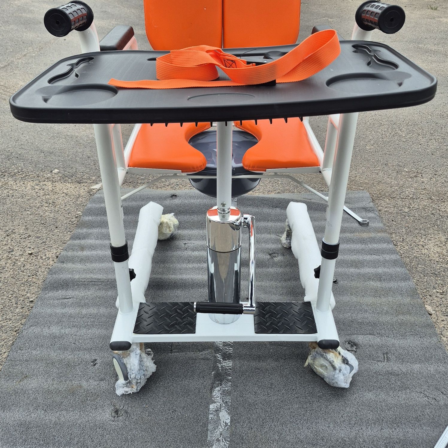 Wózek Inwalidzki Hydrauliczny 3w1 Dla Osób Leżących Z Mobilną Łazienką