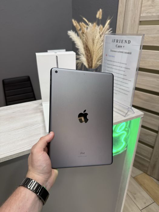 New/Open iPad 9 10.2” 64gb black