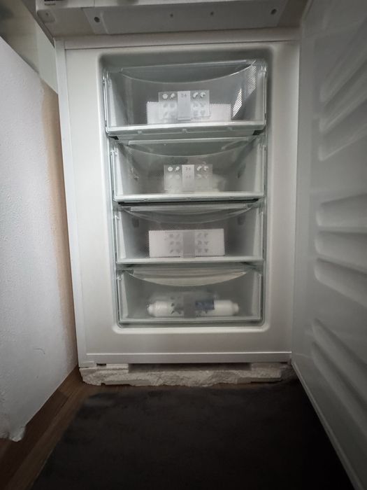 Морозильна камера Лібхер Liebherr GP 1476 Premium