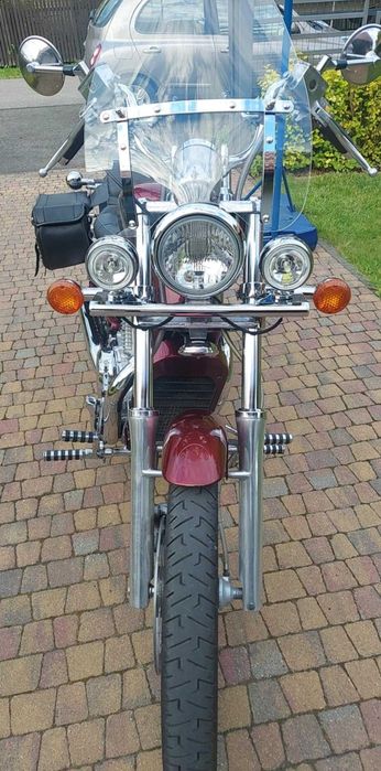 Suzuki Intruder VS 800