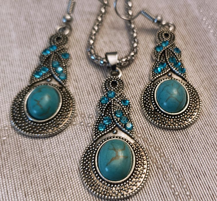 Zestaw biżuterii Nowy