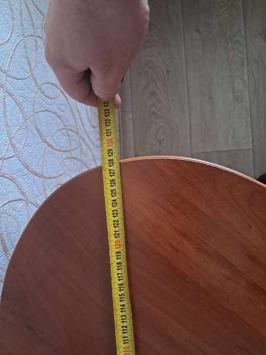 Кутовий комп'ютерний стіл