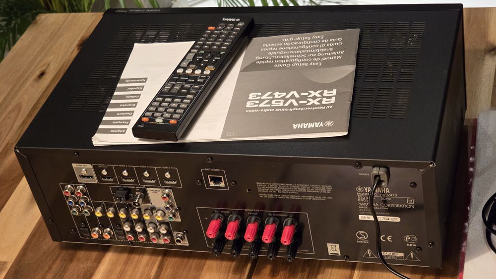 Amplituner YAMAHA RX-V473 - czarny  - zadbany